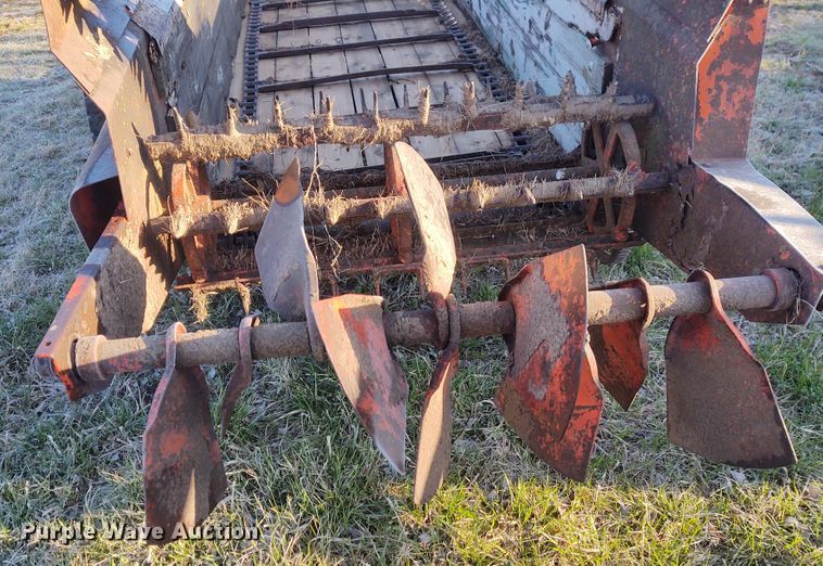 image for item FY9978 Manure spreader