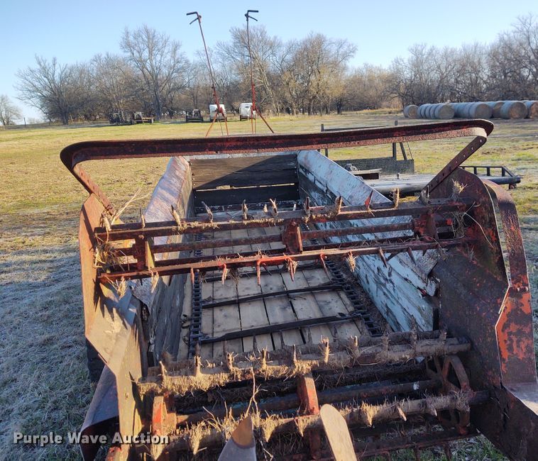 image for item FY9978 Manure spreader