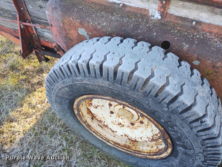 image for item FY9978 Manure spreader