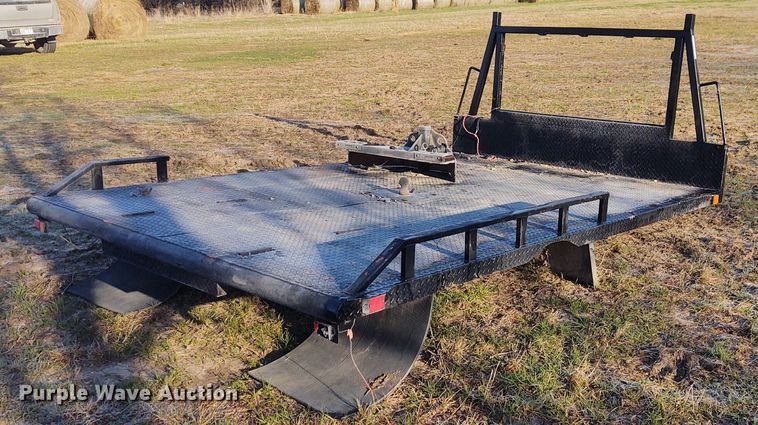image for item FY9979 Flatbed