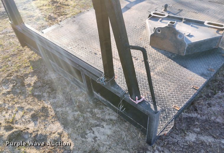 image for item FY9979 Flatbed