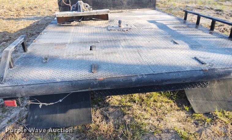 image for item FY9979 Flatbed