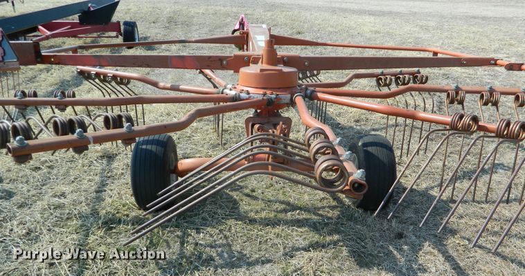 image for item GE9981 Kuhn GA300GT rotary hay rake