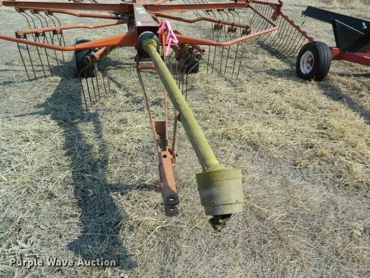 image for item GE9981 Kuhn GA300GT rotary hay rake