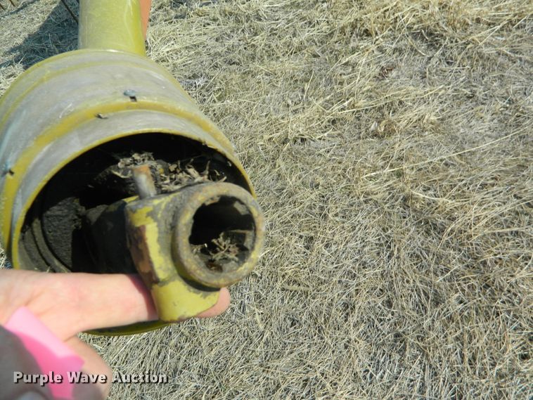 image for item GE9981 Kuhn GA300GT rotary hay rake