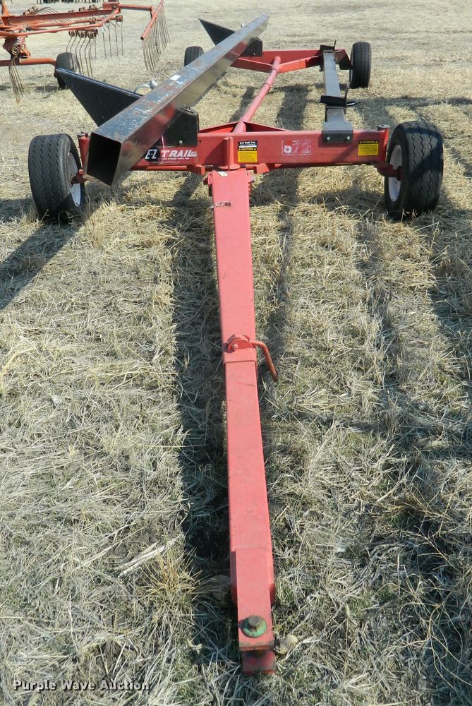 image for item GE9982 E-Z Trail 672 header trailer