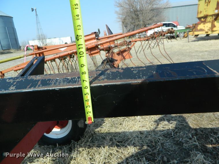 image for item GE9982 E-Z Trail 672 header trailer