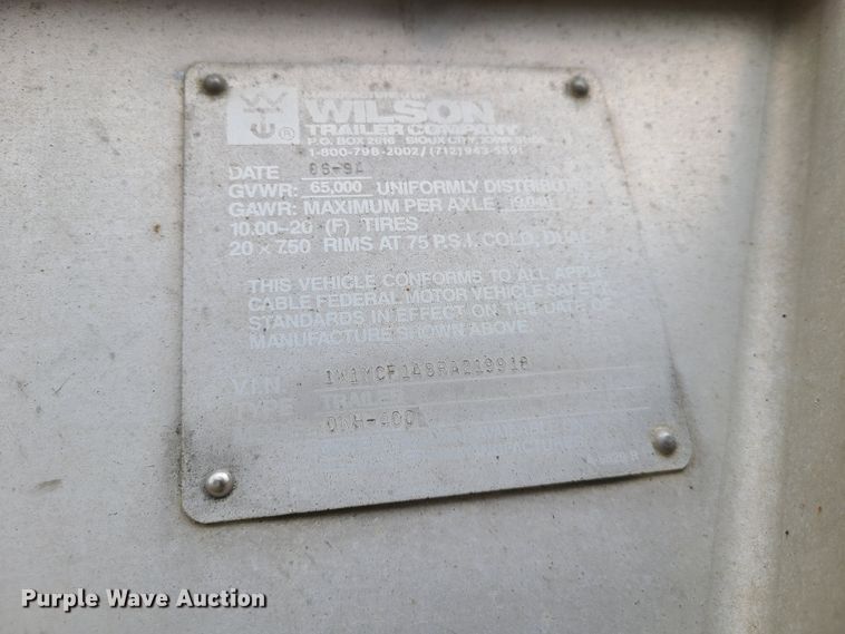 image for item GY9706 Wilson DWH-400  grain trailer