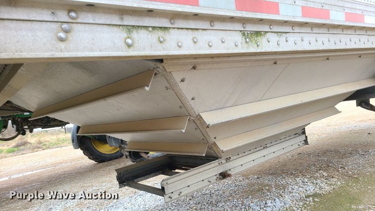 image for item GY9706 Wilson DWH-400  grain trailer