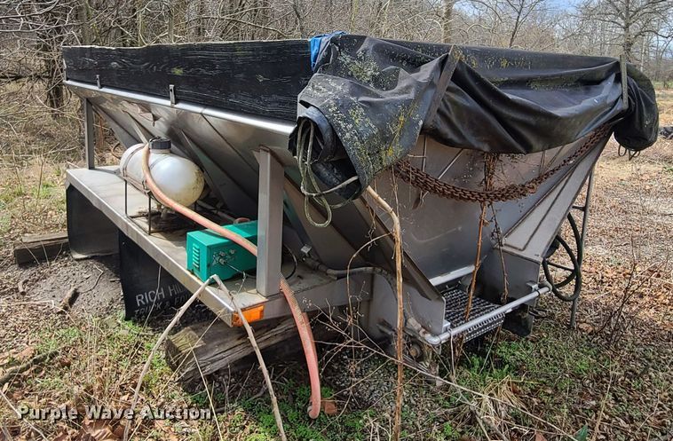 image for item GY9707 Spreader bed