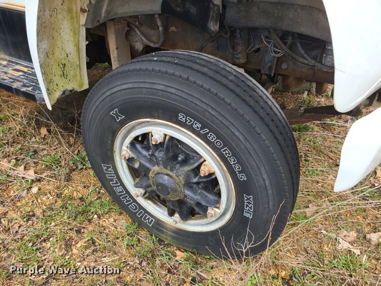 image for item GY9709 1989 Ford F800  fertilizer truck