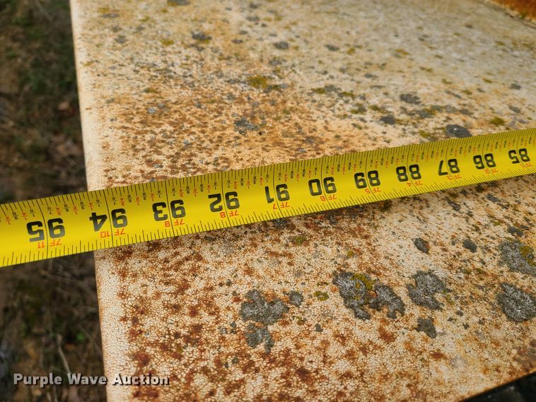 image for item GY9709 1989 Ford F800  fertilizer truck