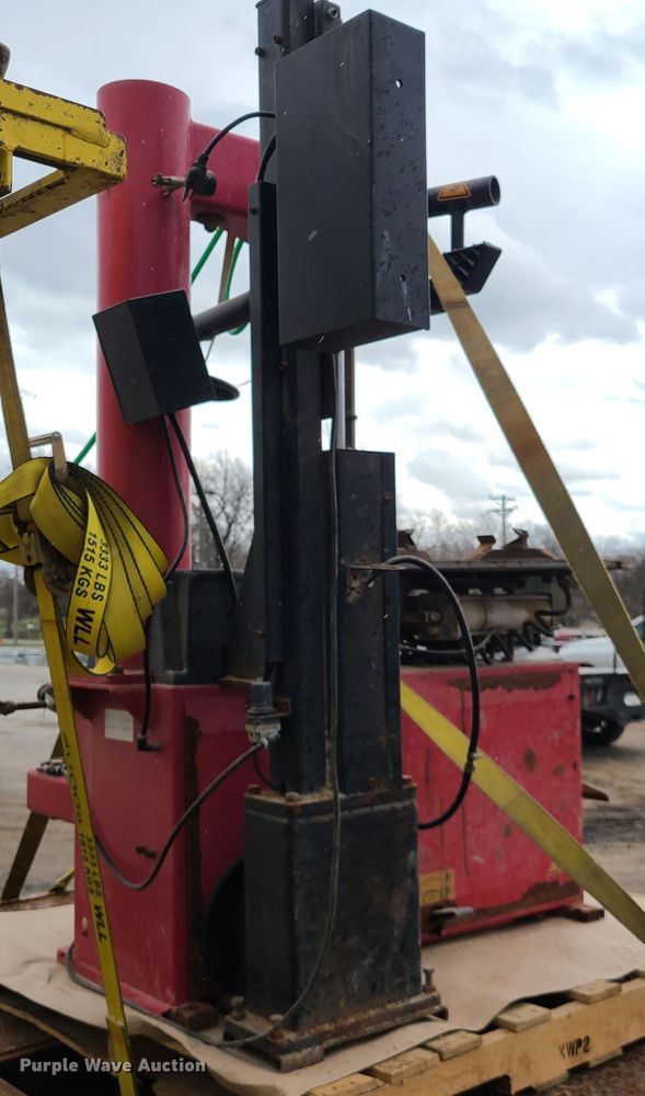 image for item GY9710 Tuxedo TC-950-WPA rim clamp tire machine