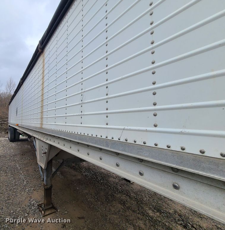 image for item GY9712 Wilson DWH-400  grain trailer