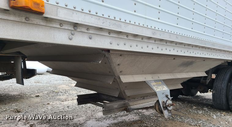 image for item GY9712 Wilson DWH-400  grain trailer