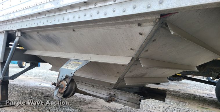 image for item GY9712 Wilson DWH-400  grain trailer