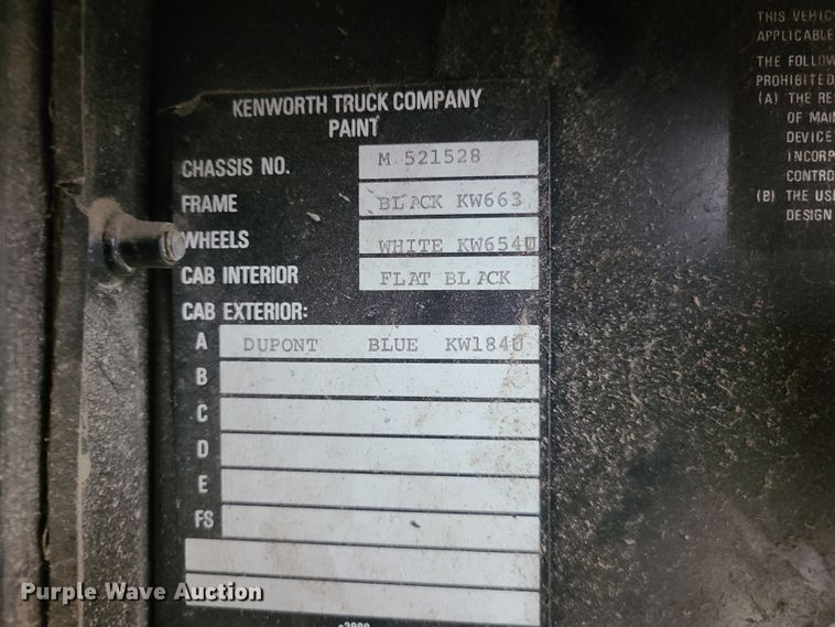 image for item GY9713 1989 Kenworth T600  semi truck