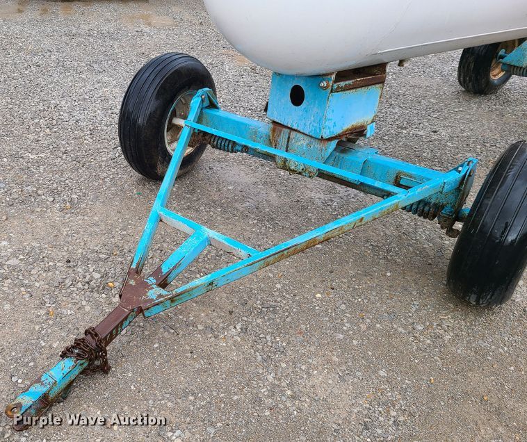 image for item GY9714 NH3 tank