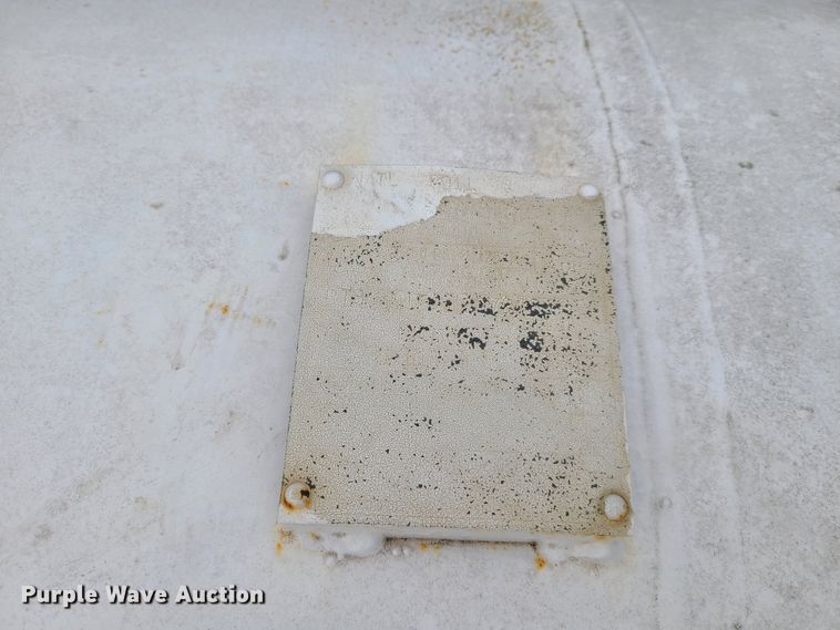 image for item GY9714 NH3 tank