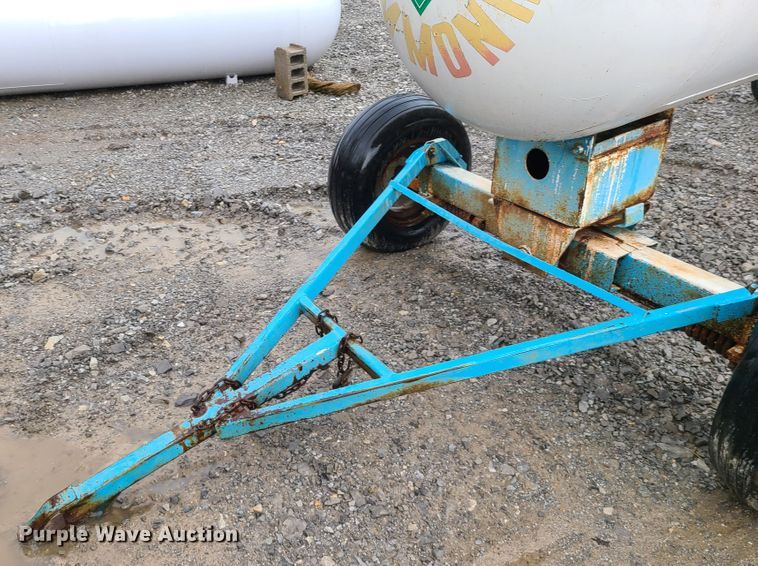 image for item GY9715 NH3 tank