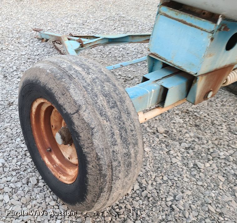 image for item GY9718 NH3 tank