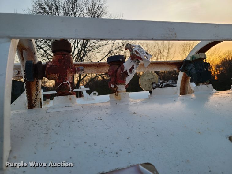 image for item GY9718 NH3 tank