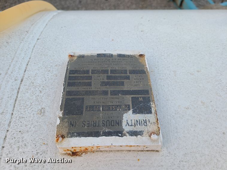 image for item GY9718 NH3 tank