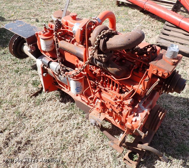 image for item HC9987 Six cylinder diesel engine