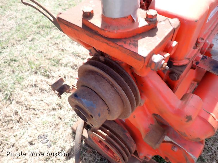 image for item HC9987 Six cylinder diesel engine