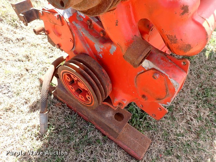 image for item HC9987 Six cylinder diesel engine