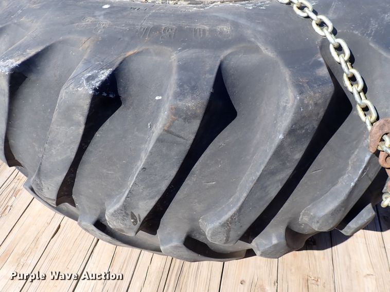 image for item HC9991 (2) 30.5L-32 tires and wheels