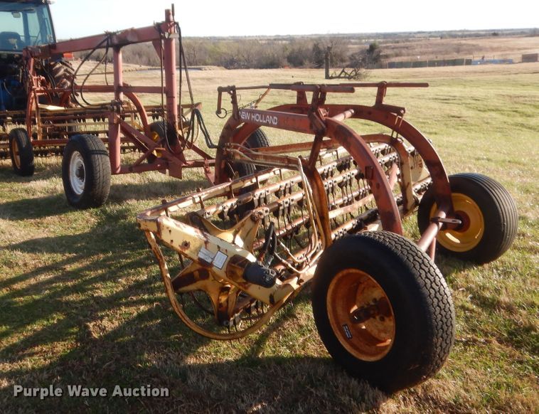 image for item HG9638 (2) New Holland hay rakes