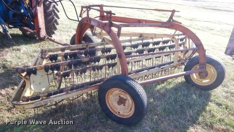 image for item HG9638 (2) New Holland hay rakes
