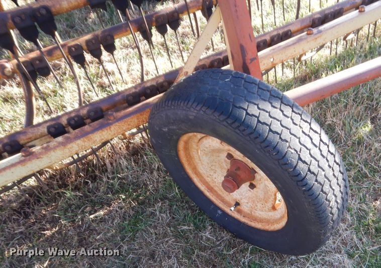 image for item HG9638 (2) New Holland hay rakes