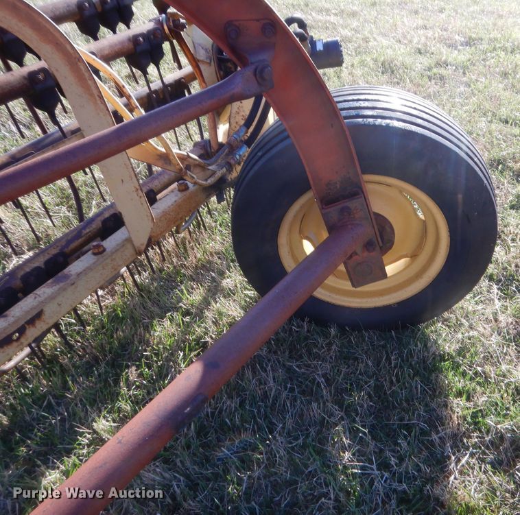 image for item HG9638 (2) New Holland hay rakes
