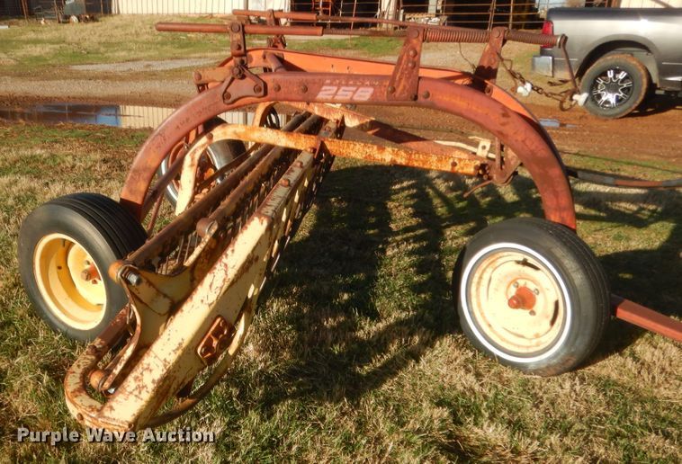 image for item HG9638 (2) New Holland hay rakes