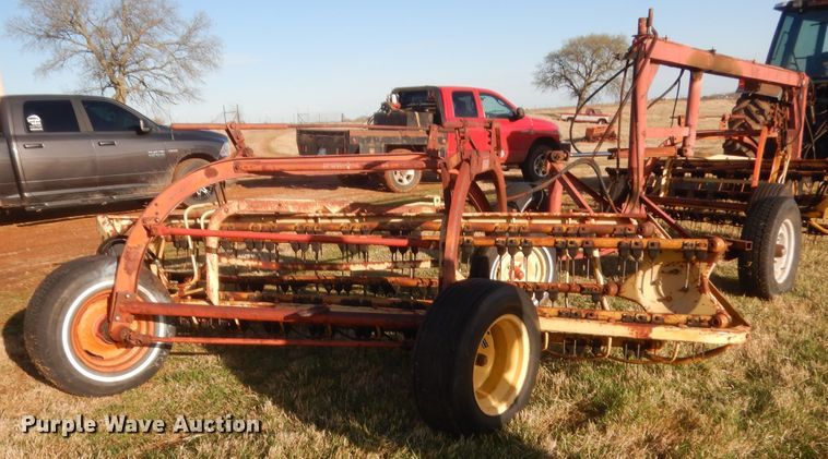 image for item HG9638 (2) New Holland hay rakes