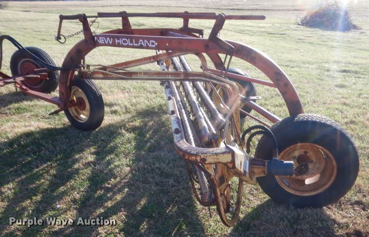 image for item HG9638 (2) New Holland hay rakes