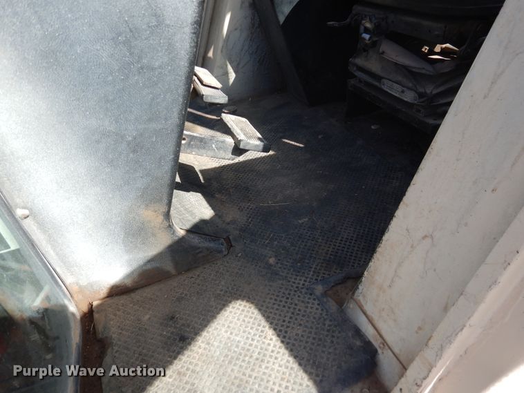 image for item HI9042 1982 Case 2290  MFWD tractor