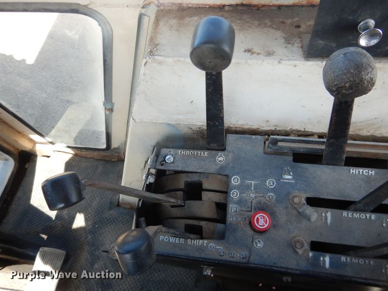 image for item HI9042 1982 Case 2290  MFWD tractor