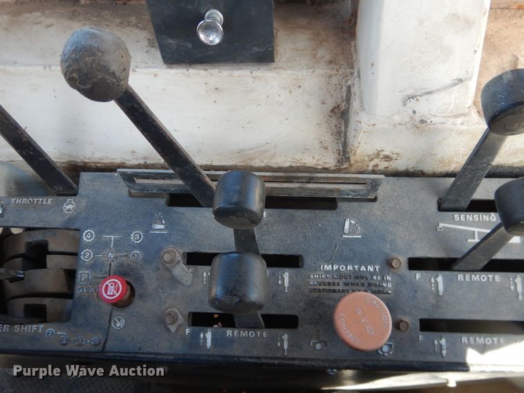 image for item HI9042 1982 Case 2290  MFWD tractor