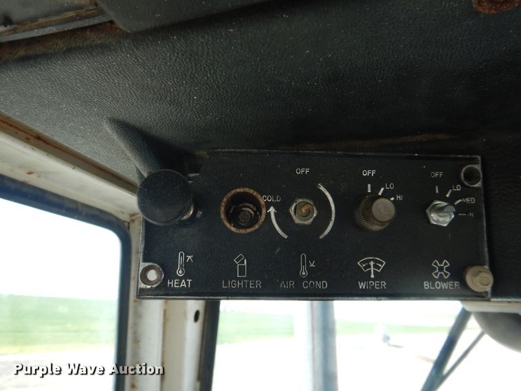 image for item HI9042 1982 Case 2290  MFWD tractor