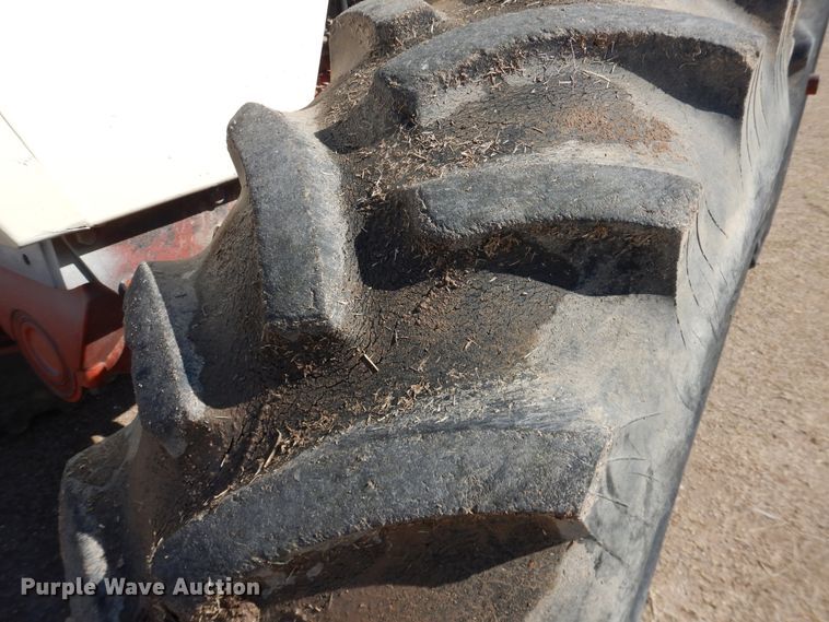 image for item HI9042 1982 Case 2290  MFWD tractor