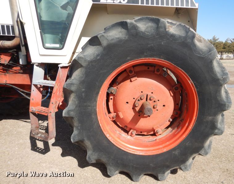 image for item HI9042 1982 Case 2290  MFWD tractor