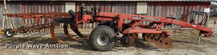 image for item HR9018 Case IH Ecolo-Tiger 530B  disk ripper