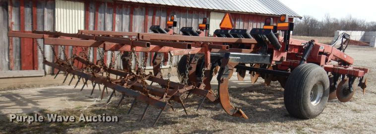 image for item HR9018 Case IH Ecolo-Tiger 530B  disk ripper