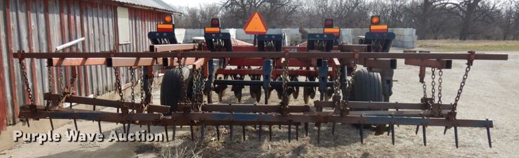 image for item HR9018 Case IH Ecolo-Tiger 530B  disk ripper