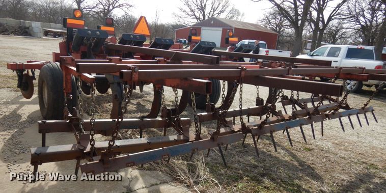 image for item HR9018 Case IH Ecolo-Tiger 530B  disk ripper