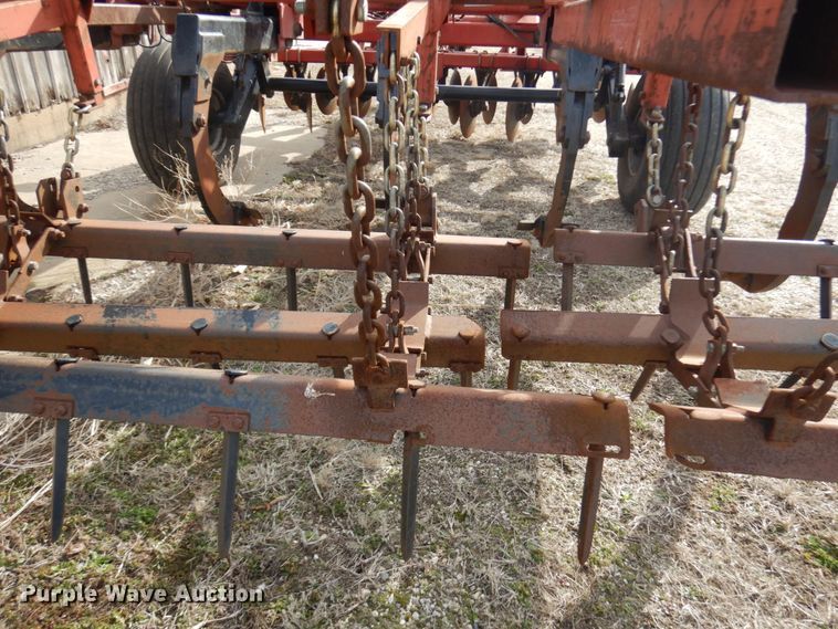 image for item HR9018 Case IH Ecolo-Tiger 530B  disk ripper