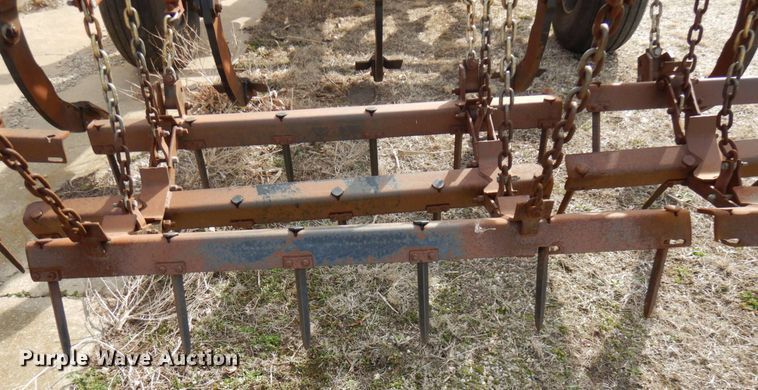 image for item HR9018 Case IH Ecolo-Tiger 530B  disk ripper